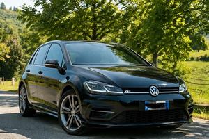 Golf R Line