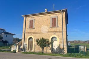 RUSTICO A ROSETO DEGLI ABRUZZI