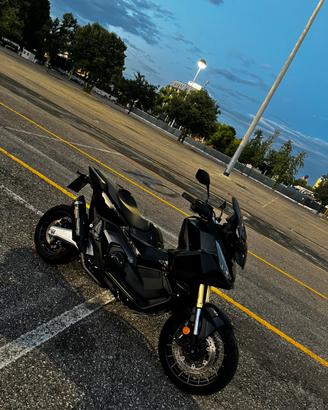 honda x-adv 750 2025 depotenziato a libretto