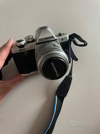 Fotocamera olympus E M 10 II