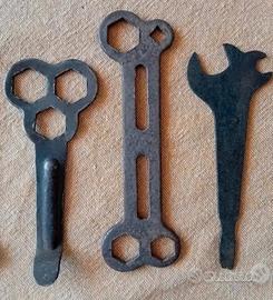 LOTTO VECCHIE CHIAVI MULTIFUNZIONE BICI VINTAGE 