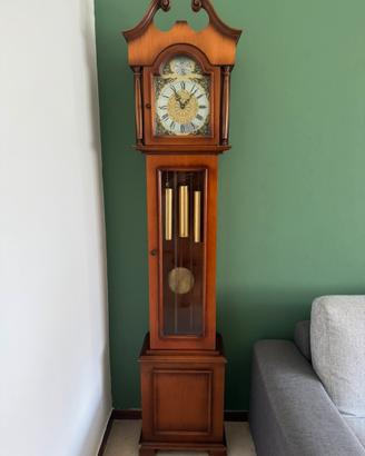 Orologio a pendolo restaurato