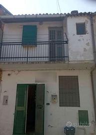 Porzione di casa a Sannazzaro de' Burgondi (PV)