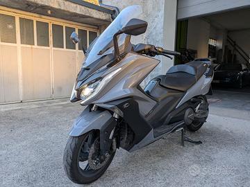 Kymco ak550
