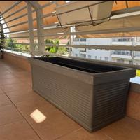 Fioriera millerighe in resina