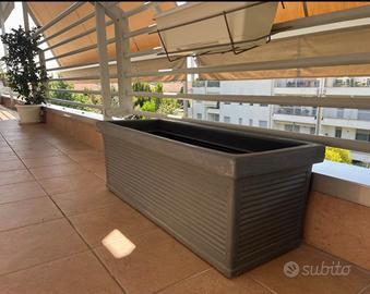 Fioriera millerighe in resina