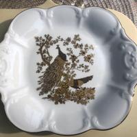 Piatto ornamentale con pavoni dorati