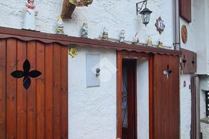 CASA SEMINDIPENDENTE A CERES