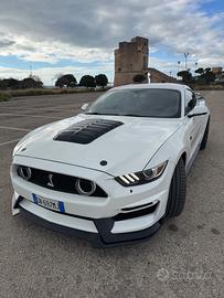 FORD MUSTANG GT 5.0 V8 automatico - Kit SHELBY