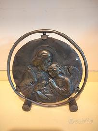 Bassorilievo Gesù con angelo tondo in metallo 