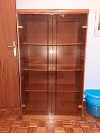 libreria con ante in vetro 
