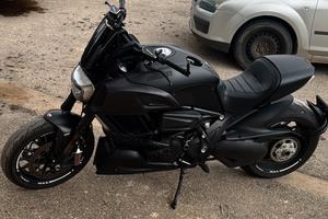 Ducati Diavel Dark Stealth