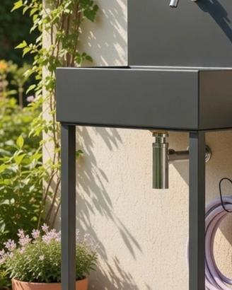 Lavandino da giardino e terrazzo nuovo