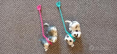2 cagnolini giocattolo con guinzaglio magnetico 