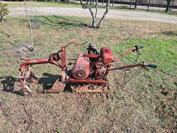 motocoltivatore aratro monocingolo