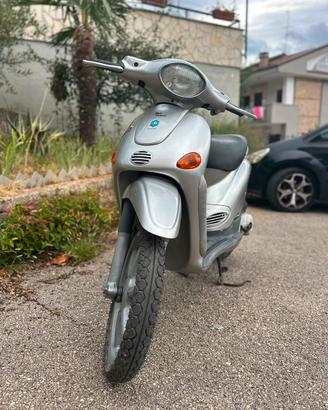Liberty 50 scooter motorino scarabeo booster