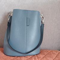 borsa in pelle azzurro