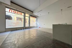 NEGOZIO A GALLIATE