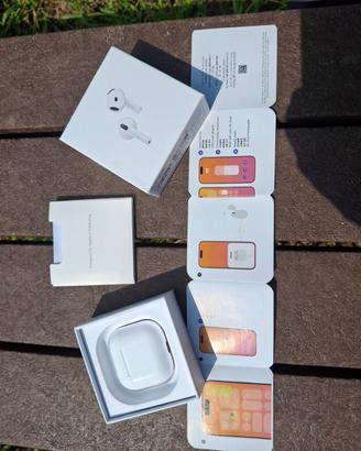  Apple AirPods 4 con Active Noise Cancellatio