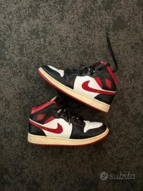 Air Jordan 1 Mid