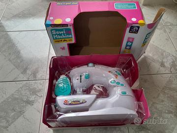 Macchina da cucire giocattolo
