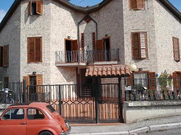 Camere zona ospedale a studenti