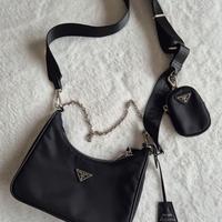 Prada re-edition nera nylon