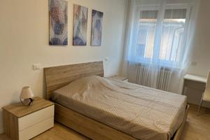 Stanza letto ,matrimoniale uso singola