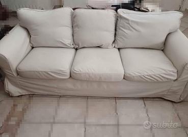 Coppia di divani a 2 e 3 posti