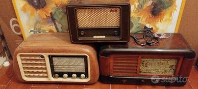 Radio d' epoca in legno Registratore Mangiadischi