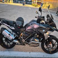 Bmw 1250 gs triple back