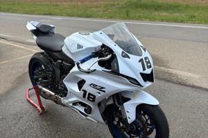 YZF R7 PRONTO PISTA/STRADA - 2024