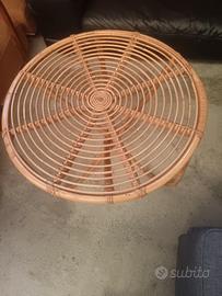 tavolino in vimini 