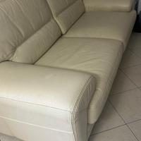 Divano Letto Matrimoniale in Perfette Condizioni !