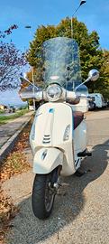 Vespa primavera 150