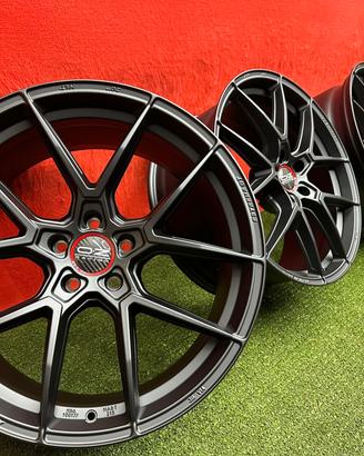 Cerchi OZ Estrema GT HLT 20" 9J/9.5J ET35 5x112