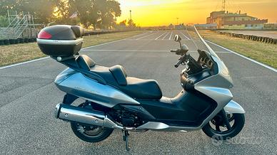 Honda Silver Wing 400