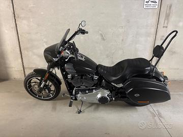moto Harley-Davidson Softail Sport Gide