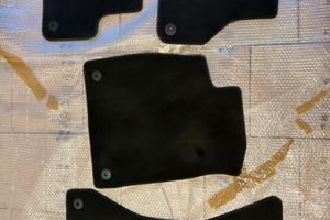 Audi A4-A5  tappetini originali in tessuto