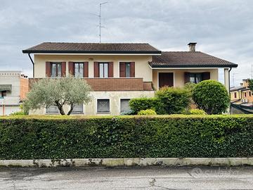 Casa Indipendente Borgo Veneto [Cod. rif SA21VRG]