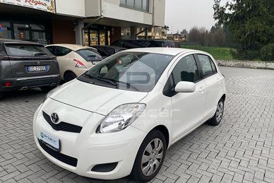 TOYOTA Yaris 1.0 5 porte