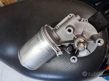 motorino tergicristallo anteriore golf 4