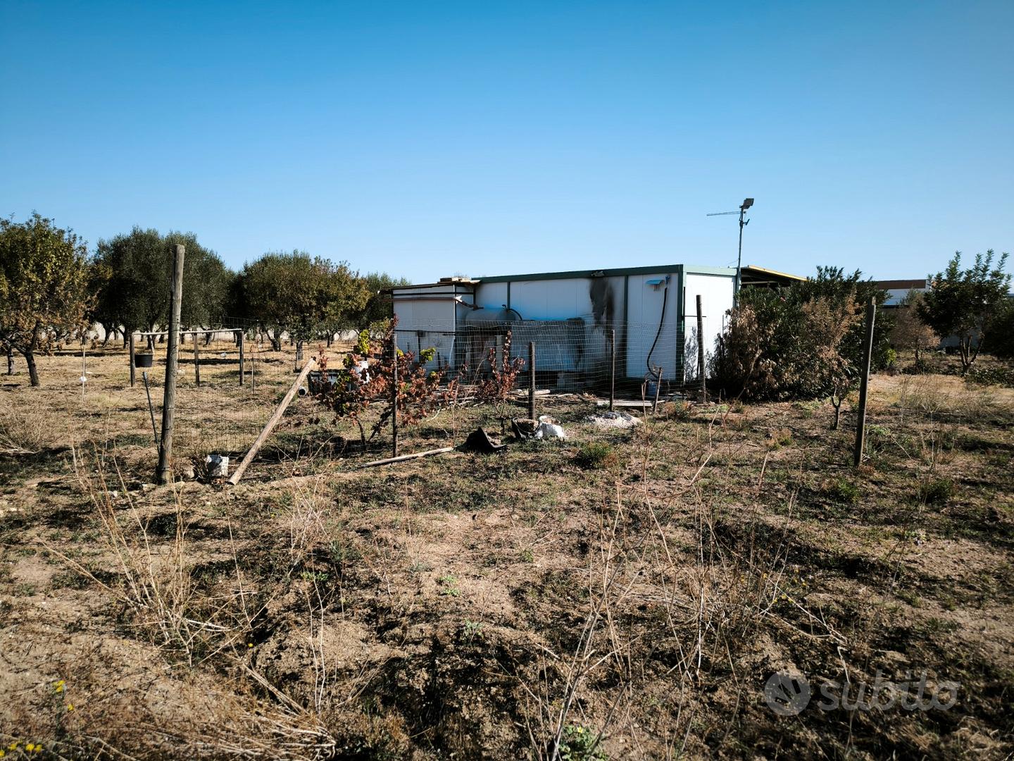 Terreno agricolo 2400 mq con prefabbricato - Altro