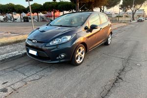 Ford Fiesta 1.4 TDCi 69 CV 5 porte – Neopatentati