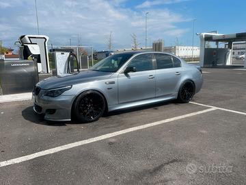 BMW 530i