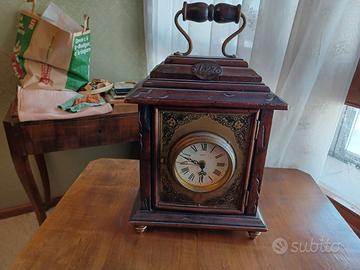 Orologio legno con meccanica e quadrante del 1827