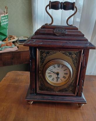 Orologio legno con meccanica e quadrante del 1827
