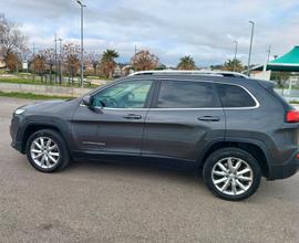 Jeep cherokee 2.2 LIMITED con gancio traino 2017