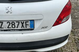 Pegeout 207 bianca, diesel, km 278713. 2.500
