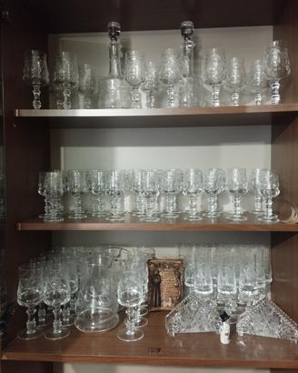 set di bicchieri 